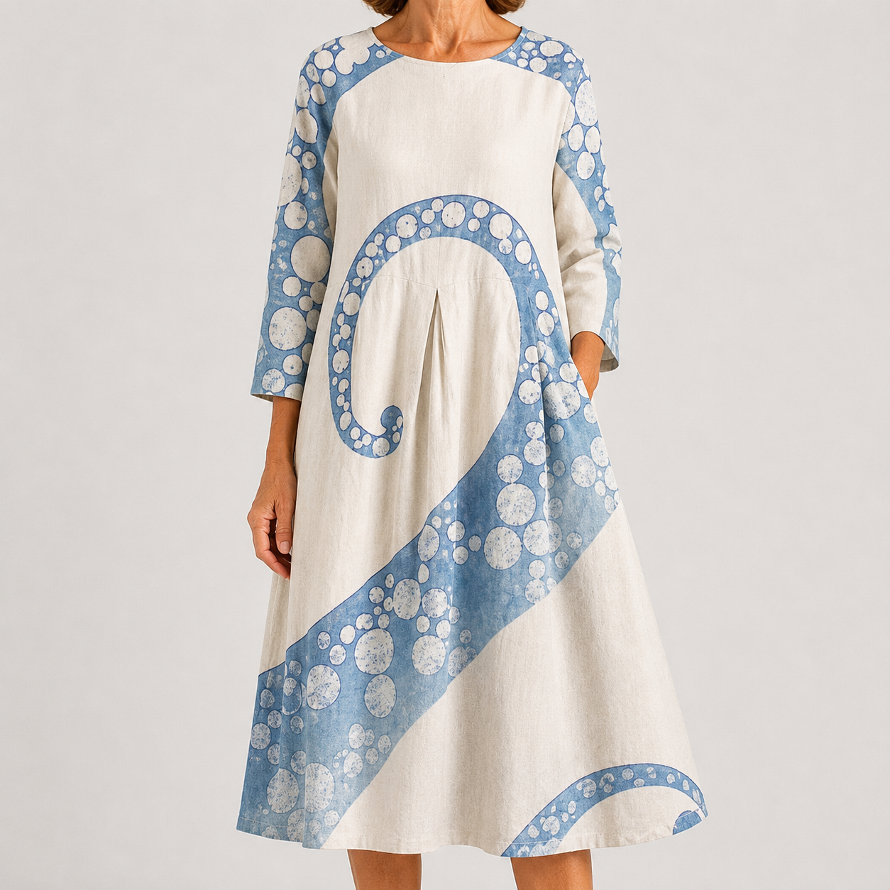 Vestido Celeste con Motivo Ondulado Artístico