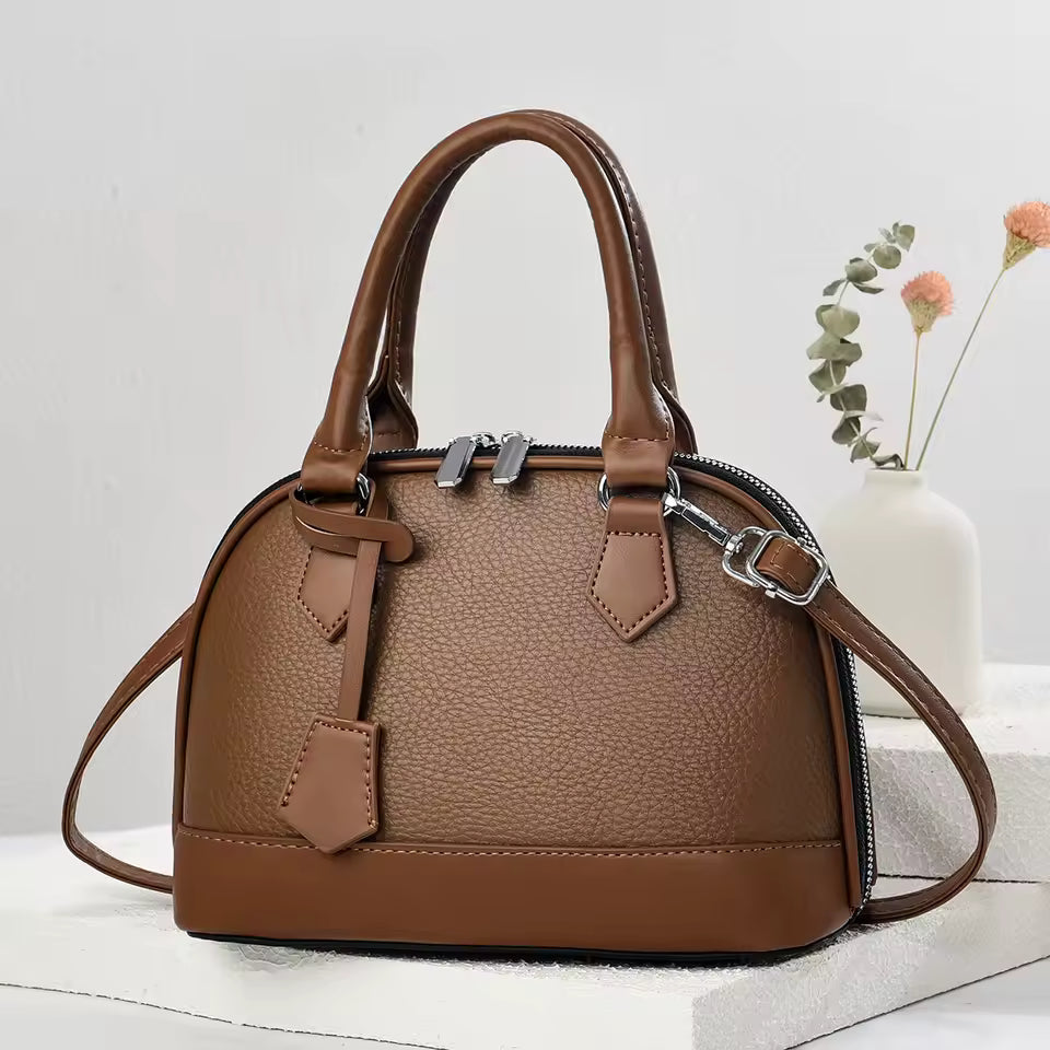 Luna Soler – Bolso Lina de cuero vegano minimalista