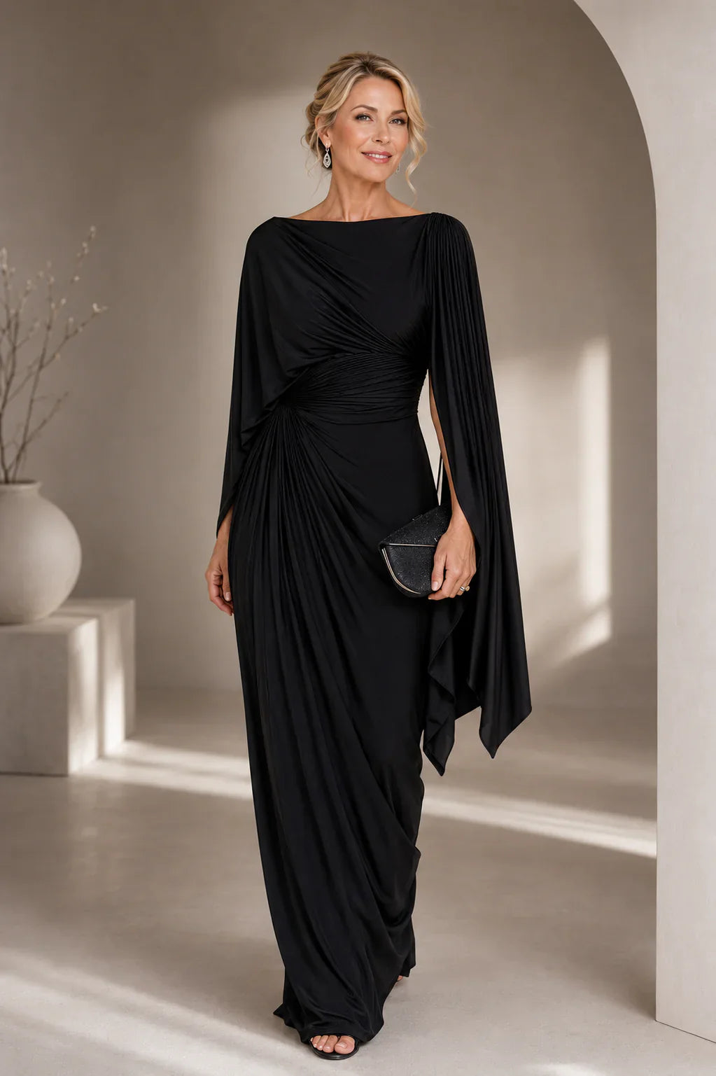 Kamila - Vestido de Noche Chic Drapado con Manga Capa