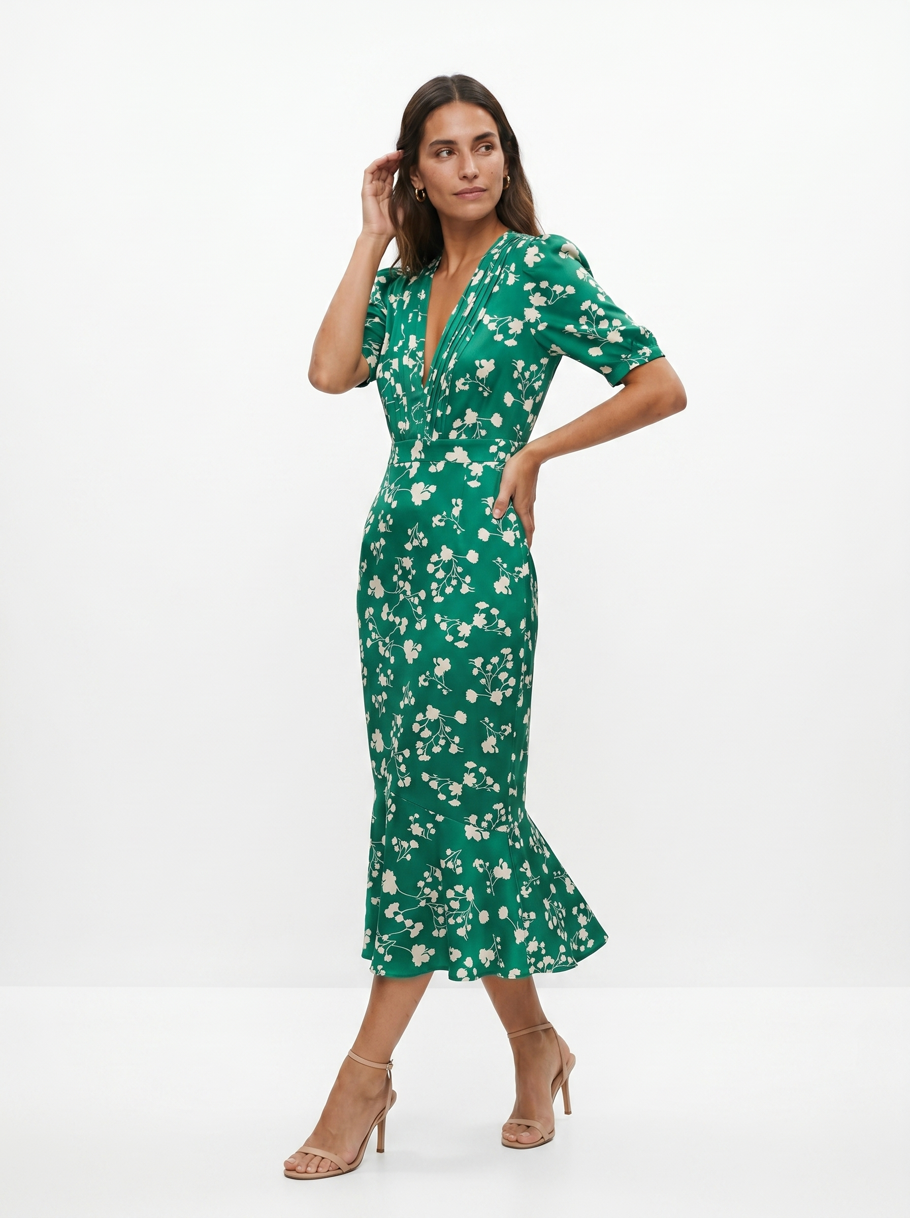 Amaia | Vestido con diseño floral y cuello en V