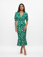 Amaia | Vestido con diseño floral y cuello en V