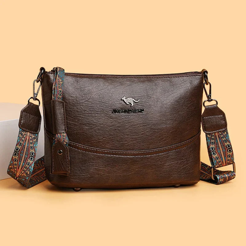 Luna Soler – Bolso Noa de cuero vegano moderno