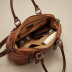Luna Soler – Bolso cubo Alma de cuero vegano rojo