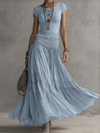Conjunto Top de Encaje Azul con Panel y Falda Maxi Plisada