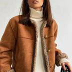 Isabel - Chaqueta de piel de oveja abotonada