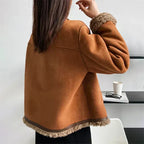Isabel - Chaqueta de piel de oveja abotonada