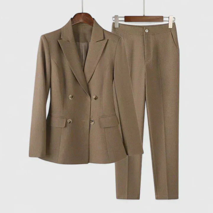 Oriela - Conjunto Sofisticado Chaqueta y Pantalón a Medida