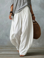 Conjunto Top Gris Off-Shoulder y Pantalón Farol Blanco Holgado