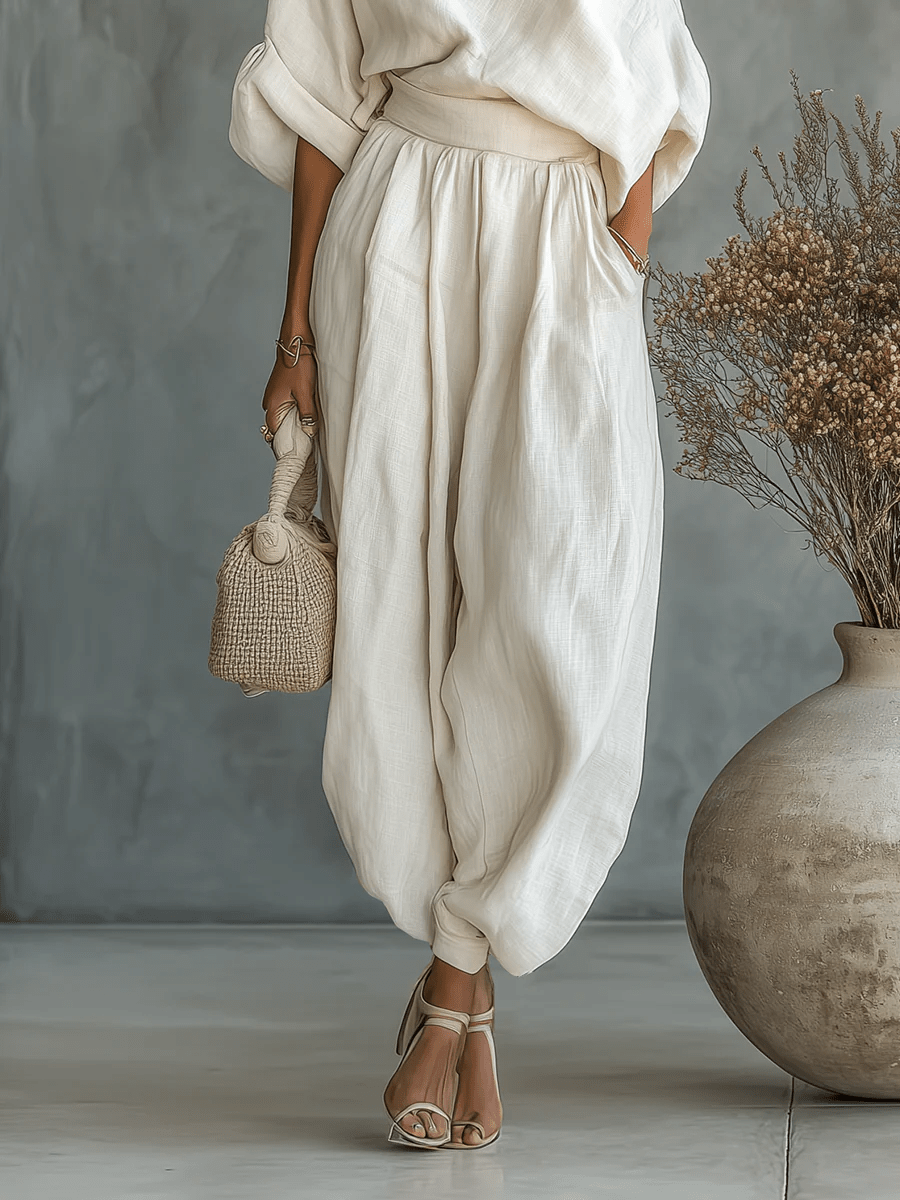 Conjunto Top Off-Shoulder Blanco Roto y Pantalón Slim-Fit
