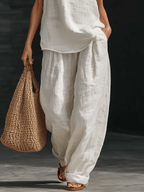 Conjunto Top Blanco Sin Mangas Cuello V y Pantalón Ancho