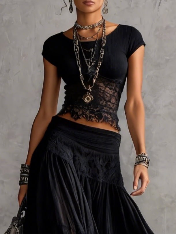 Conjunto Top Transparente de Encaje Negro y Falda Maxi Plisada